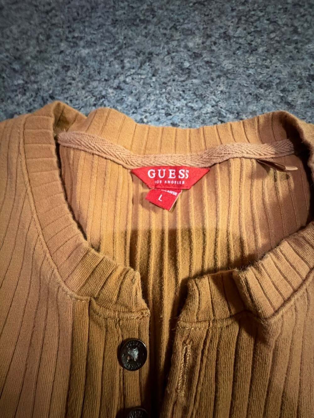 Guess Los Angeles Henley Shirt Size L Brown Ribbed Long Sleeve - Picture 3 of 3